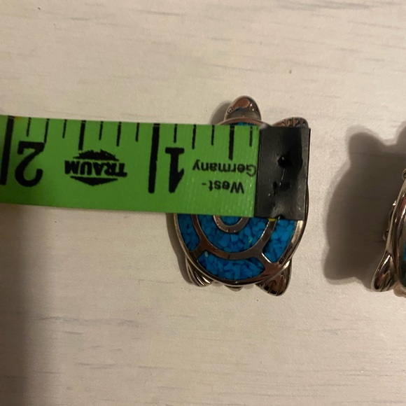 Vintage Trifari Turtle Clip On Earrings Silver Tone Faux Turquoise - Picture 4 of 7